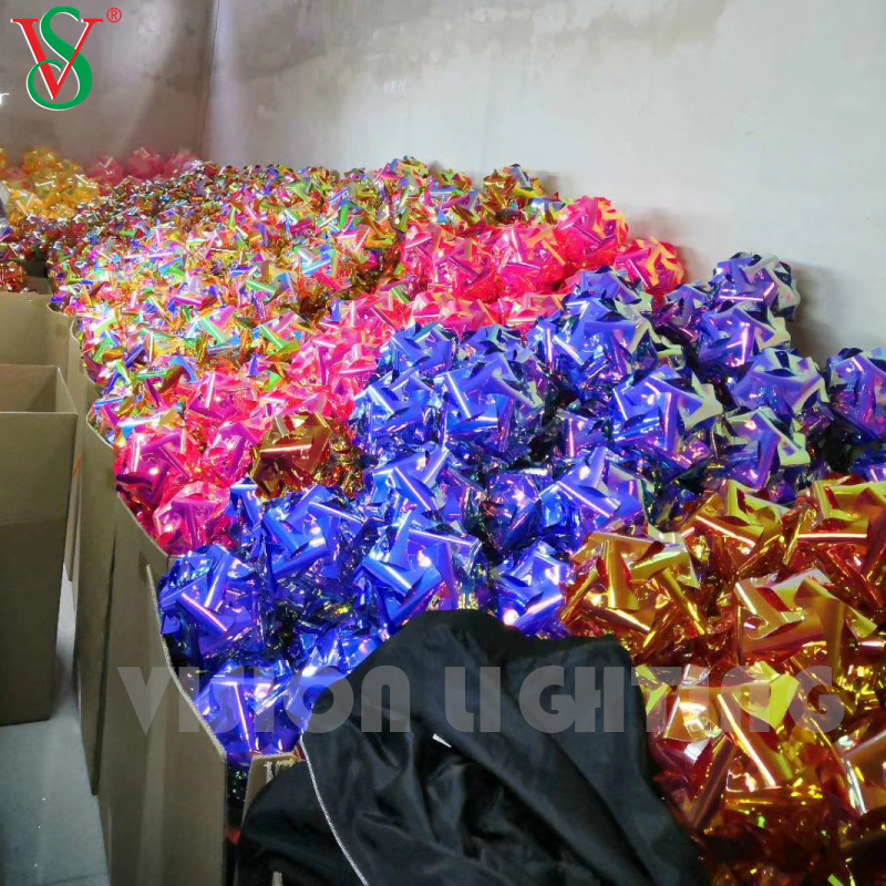 Luz colgante de hadas de la estrella de la bola del PVC del LED de la Navidad para la decoración colgante del árbol al aire libre