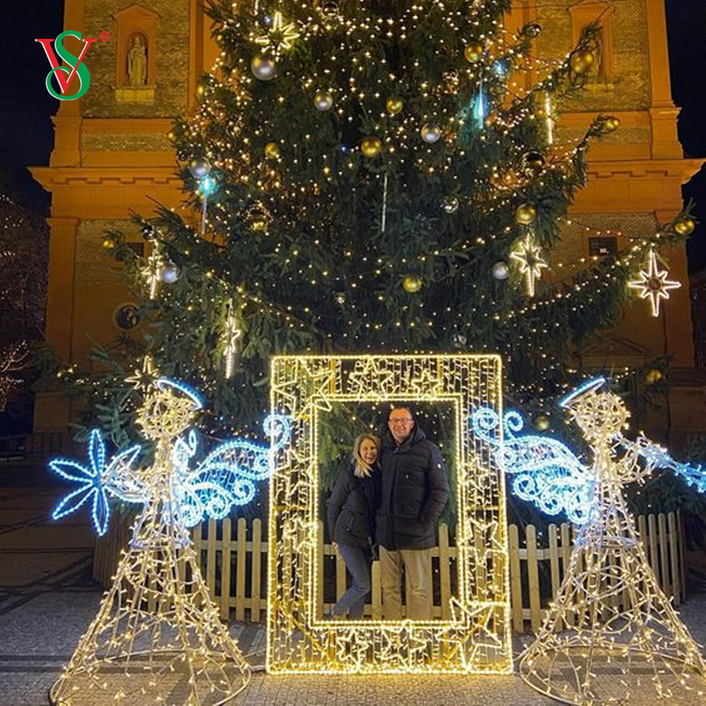 Transforme su espacio residencial con luces de árbol de Navidad Tinsel