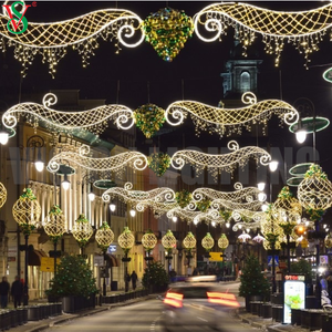 La decoración navideña del diseño creativo llevó el marco de poste 2D a través de la luz del motivo de la calle para el exterior