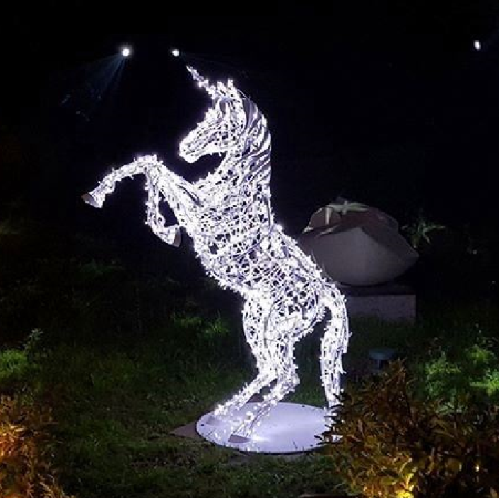 Escultura de caballos animales iluminada 3D con luz de cuerda para el zoológico Garden Park Decoración al aire libre